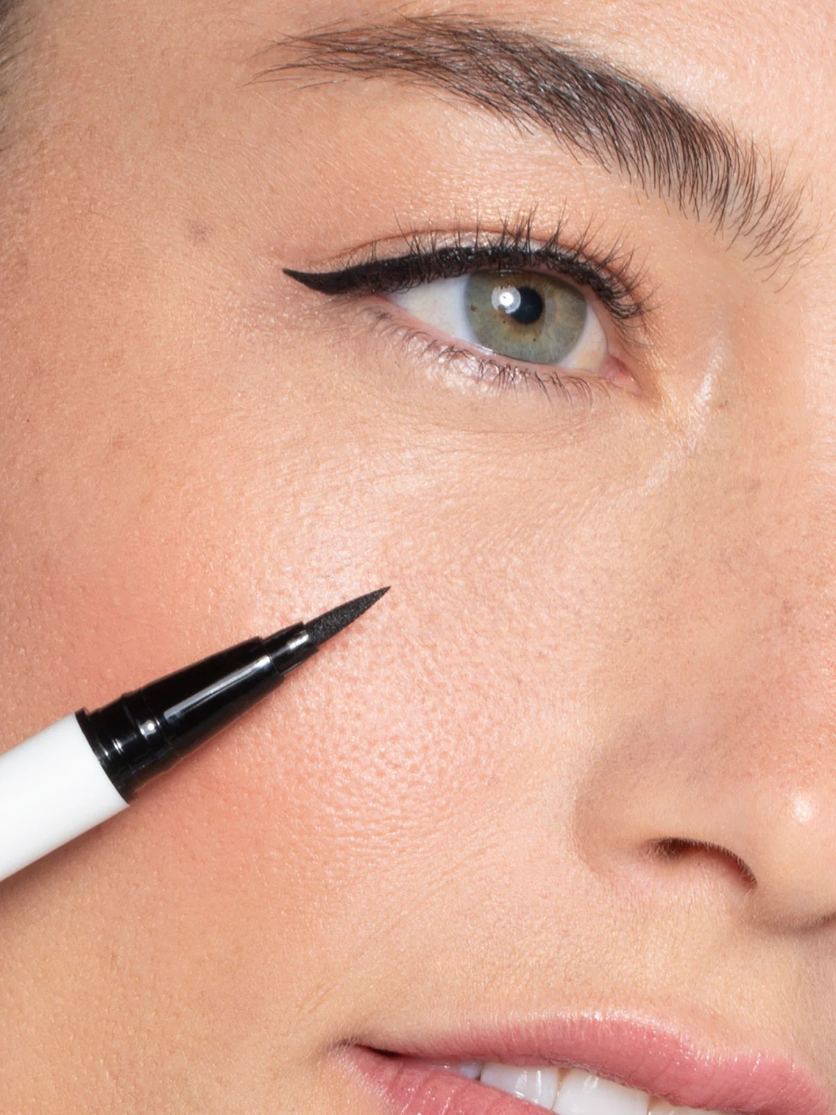 Clean Line Liquid Liner 3 Clean Line Liquid Liner